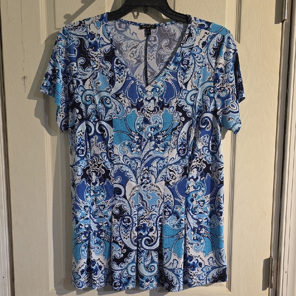 Sami & Jo Tops - Sami & Jo Blue Graphic Flutter Sleeve Blouse